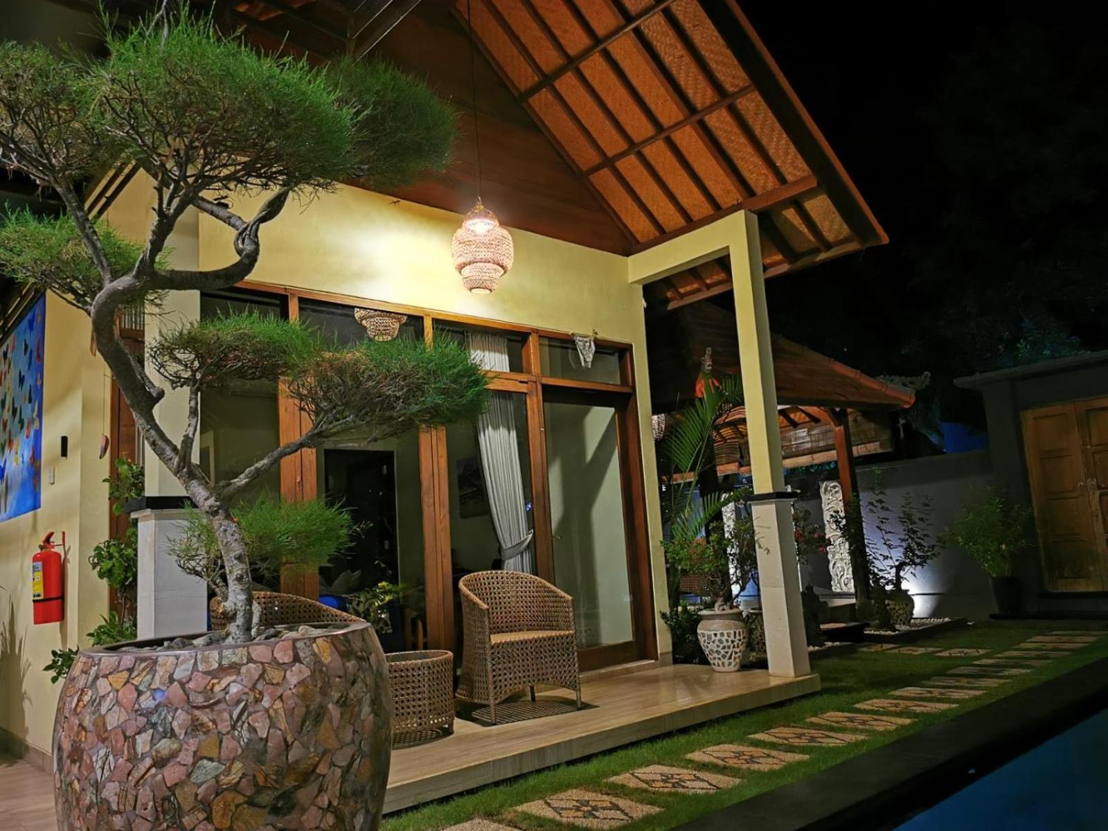Villa Silence 罗威那 外观 照片
